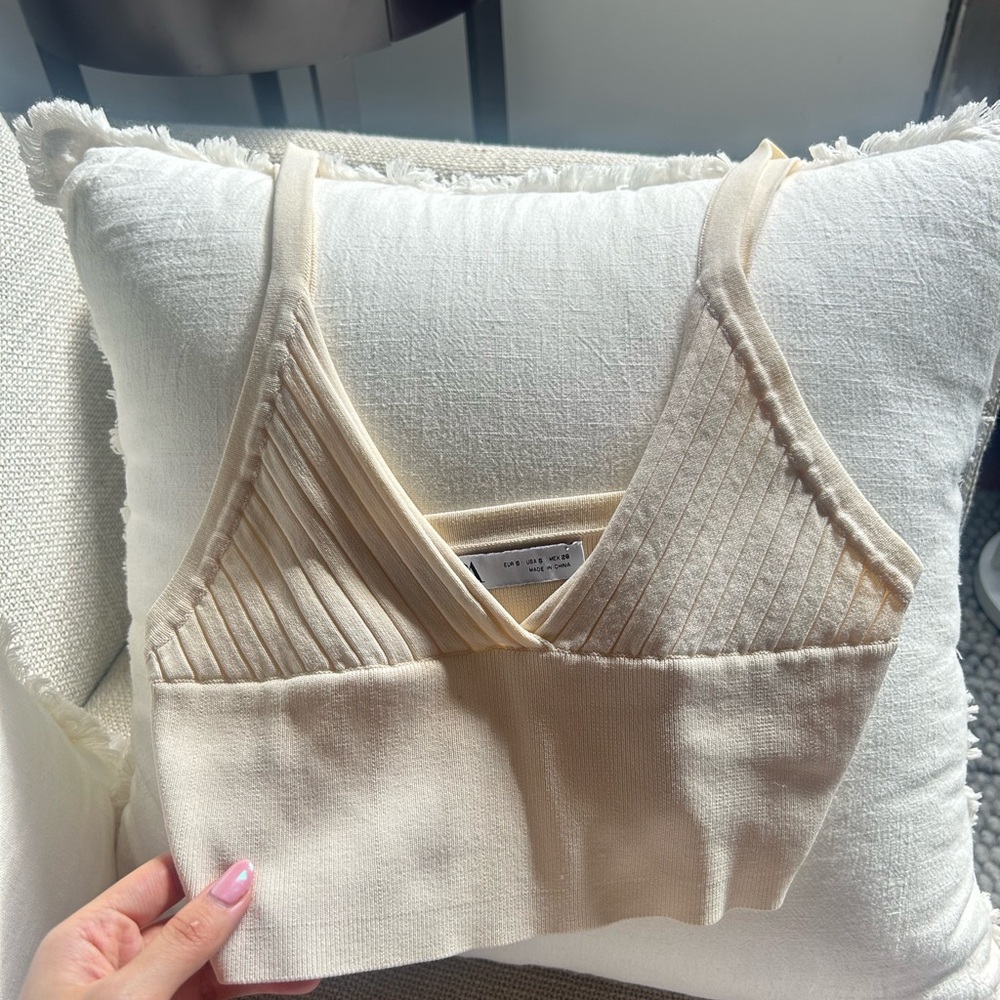 Zara cream cropped knit tank